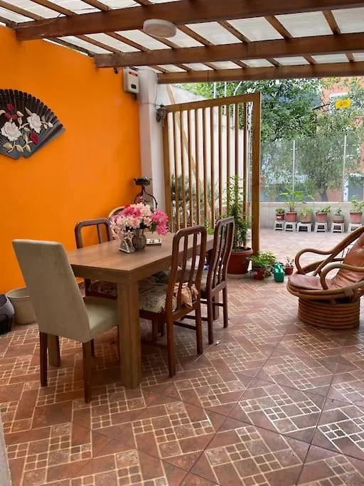 Casa Hermosa, Amplia Y Elegante 基多 0*,