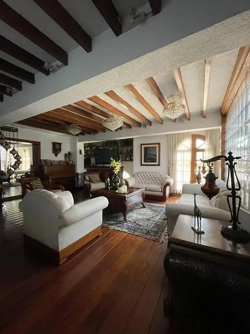 度假居 Casa Hermosa, Amplia Y Elegante 基多 厄瓜多尔